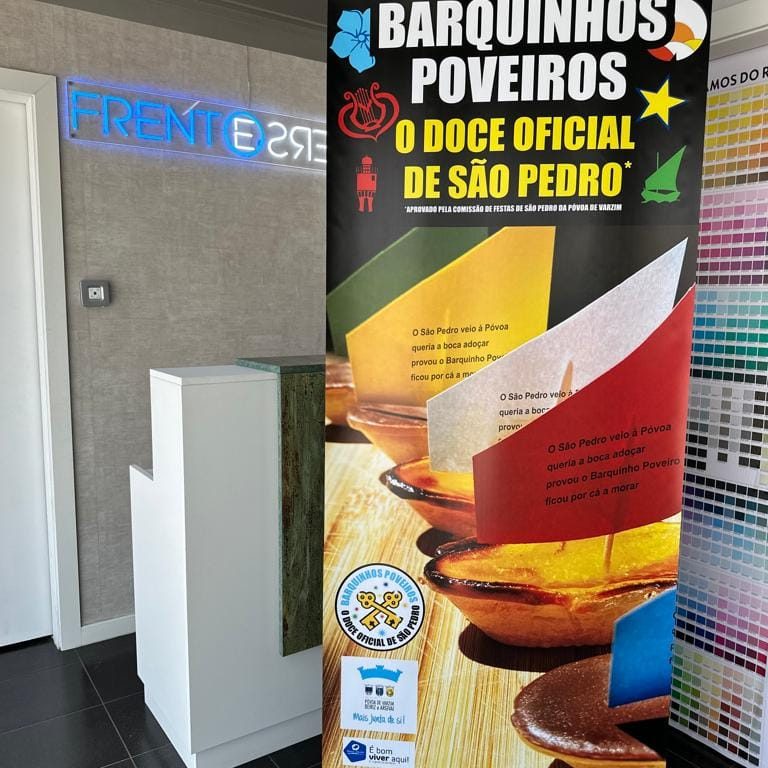 Roll-up promocional dos Barquinhos Poveiros para evento na Póvoa de Varzim
